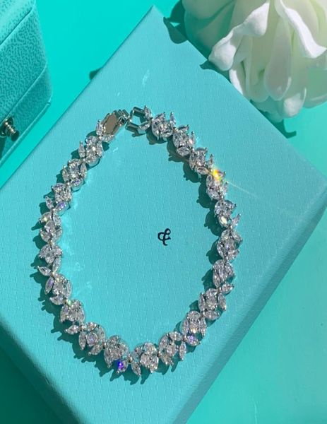 

luxurys designers bracelets for women charm bracelet trendy fashion elegant string of beads party diamond jewelry gift whole b2987112, Golden;silver