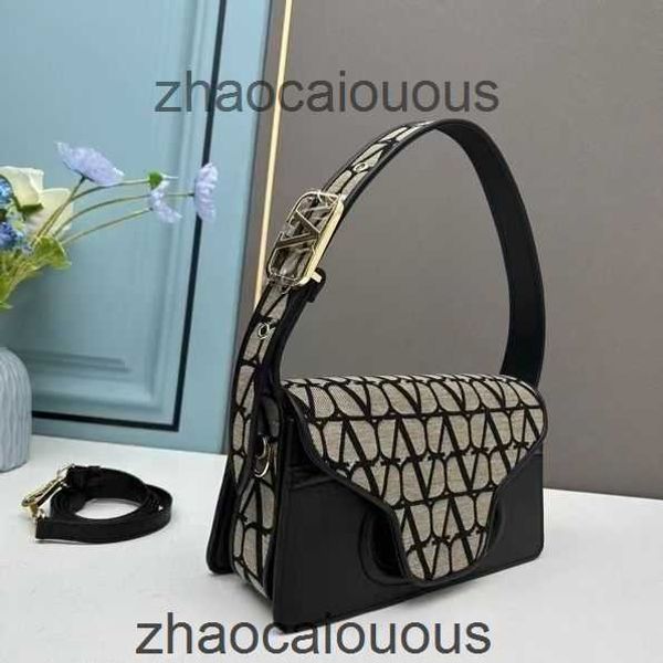 

printed lightweight handbag valantions fashion bags designer women cowhide canvas luxury handbags stylish underarm women's portable sho