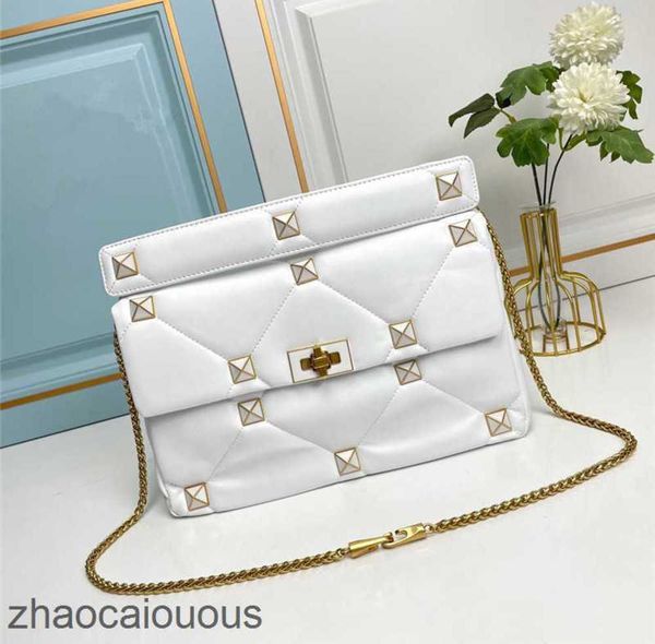 

cowhide valantinos bag women designer bag crossbody beach bags handbags rivet fashionable luxury handbags classic large capacity handbag wli