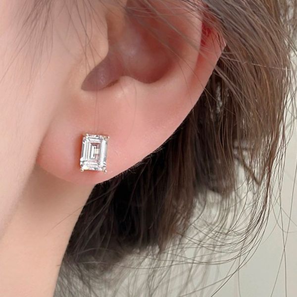 

shirishi square earrings female design niche fashion simple stud luxury high -level sensor earrings, Golden;silver