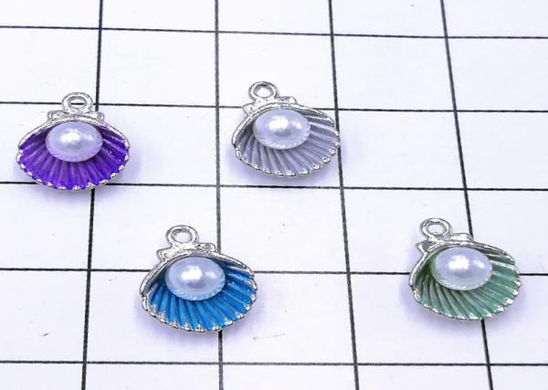 

200 pcslot colorful oyster shells charm pendant jewelry supplies suitable for making earrings necklaces bag danglers keychai5557053, Bronze;silver