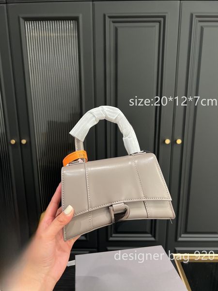 

unique designer bag classic fashion clutch bag advanced leather print bag delicate personality handbag leather bag travel shopping bag hourg