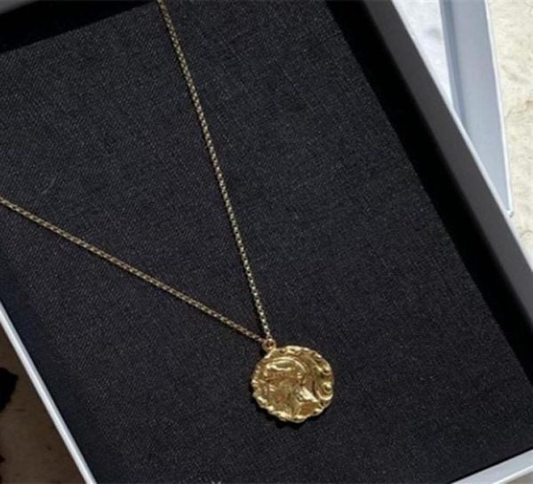 

alighieri renaissance carved coin necklace 24k goldplated vintage stainless steel handmade quality allmatch girl jewelry gift222v6556824, Silver