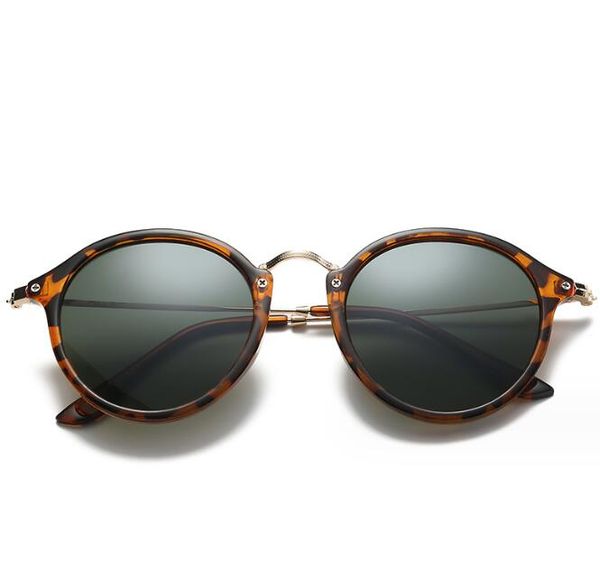

fashion designer sunglasses for men women luxury pc frame sun glasses classic adumbral eyewear accessories, White;black