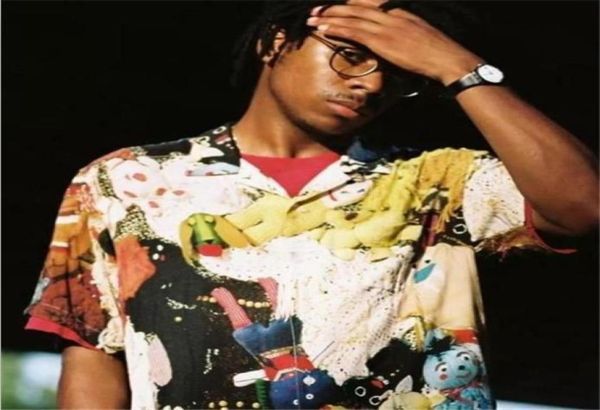 

2020 new shirt artist joint doll doll stitching fashion trend jacket men and women couple cartoon shortsleeved cardigan50919069917064, White;black