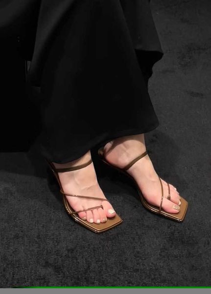 

designer rai leather sandals the row bare avery beach sandal luxury shoes high heel elegant straps kitten heels slippers slides square toe f, Black