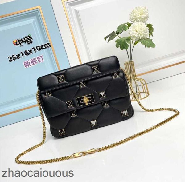 

bag valantinos beach bag small rivet luxury handbags designer classic women bags crossbody handbags fashionable handbag u3xo