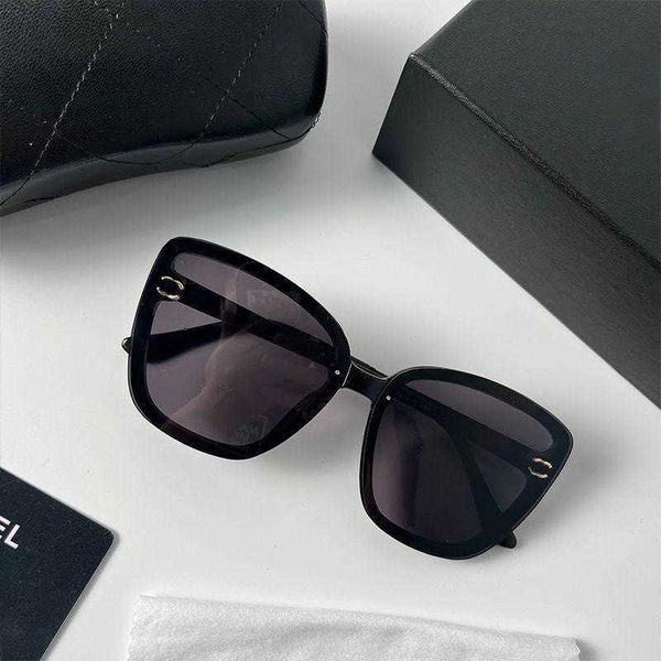 

designer eyewear women's sunglasses personalized summer uv protection gradient fashion brand, White;black