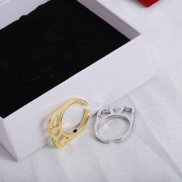 

woman fashion valentino designer v-letter adjustable open ring made of brass material advanced and fashionable, Silver