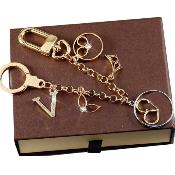 

new style designer keychain luxury designer brand keychain men's car keychain women's buckle keychain bag charm gift fashion acces, Silver
