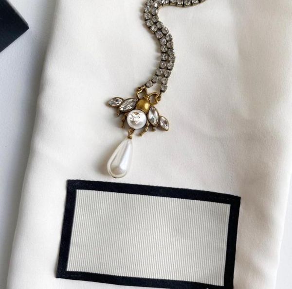 

european american retro letters pendant necklaces female net celebrity explosion small bee pearl clavicle chain fast 5952805, Silver