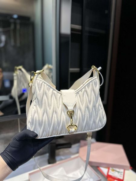 

designer crossbody bag women single shoulder bag sheepskin pleated print luxury dinner bag tote