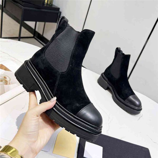 

luxury design boots 2023 channel fashion women's work decoration snow skid anti slip knight boots martin boots casual socks boots 05-00, Black