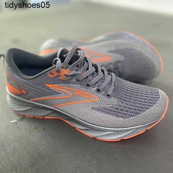 

brooks levitate 6th generation technology shock absorption comfort lightweight breathable men's running shoes thin version, Black
