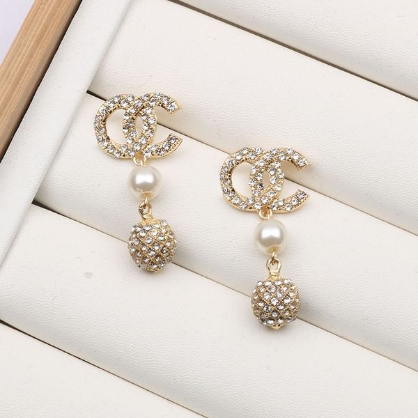

8206 new cross border designer fashion sweet gold and silver earrings exaggerate cool style earrings 925 silver pop, Golden;silver