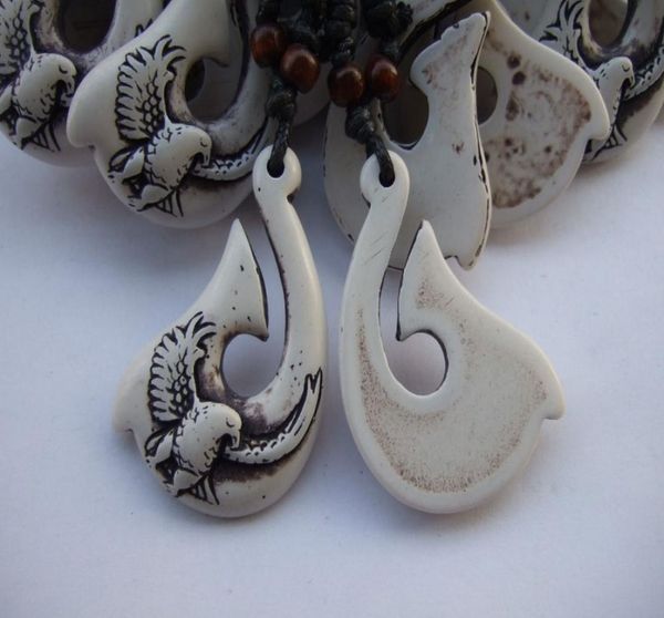 

12 pcs white imitation yak bone resin hooks eagle necklace04189873, Silver