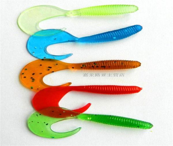 

maggot spoon lures 65cm2g multicolor soft silicone simulation earthworm shaped bait fishing fish as food carp fishing 200pcslot5421241