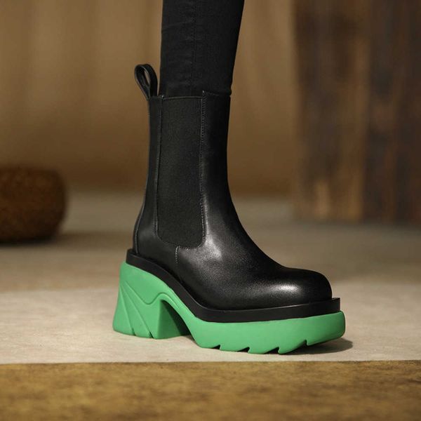 

2023 autumn/winter new fashion british style thick sole thick heel round toe chelsea boots short barrel smoke pipe martins 230811, Black