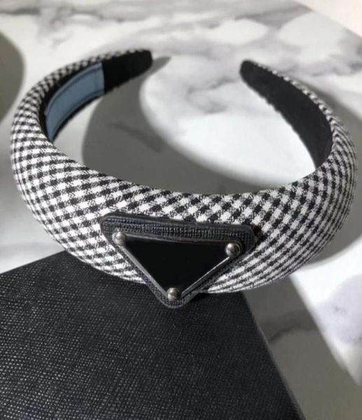 

2022 designer headband for women girl hair bands luxurys designers retor headwraps gifts letter headwear head triangle p hairband 3879462, Silver