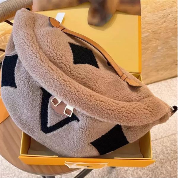 

2023 new fashion winter teddy waist bag designer for womens men lambswool crossbody shoulder bags fluffy bumbag luxury fannypack251e