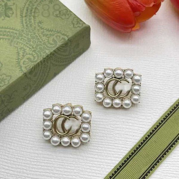 

charm designer new pearl, ancient fashion, advanced sense, elegant temperament, light luxury letter earstuds, small and simple network red g, Golden