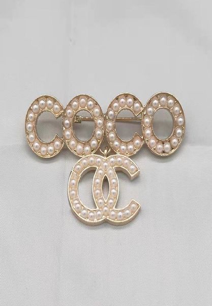 

classic brand luxury desinger brooch women gold inlay crystal rhinestone pearl letters brooches suit pin fashion jewelry clothing 4820891, Gray