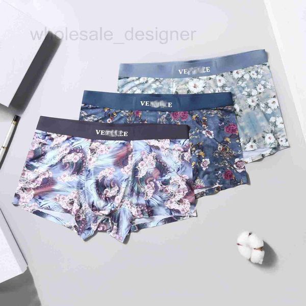 

underpants designer boxers summer new men's underwear medusa ice silk traceless fashion printed breathable flat corner pants 5ecz, Black;white