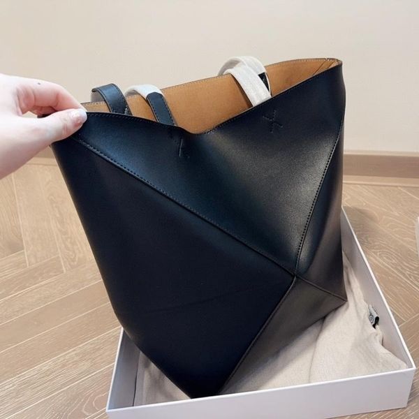 

the tote bag designer bag luxurys handbags shoulder bag bucket bag crossbody bag beach bag saddle women bag