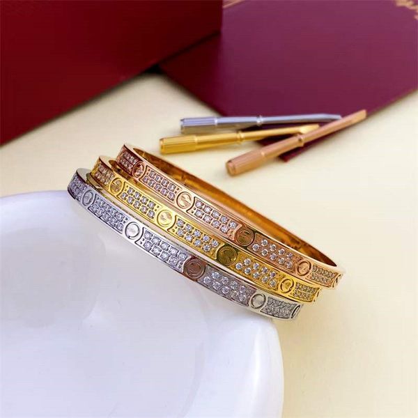 

2023 new brand classic designer bracelet european fashion couple cuff bracelet for women 316l titanium steel bracelet jewelry with box, Black