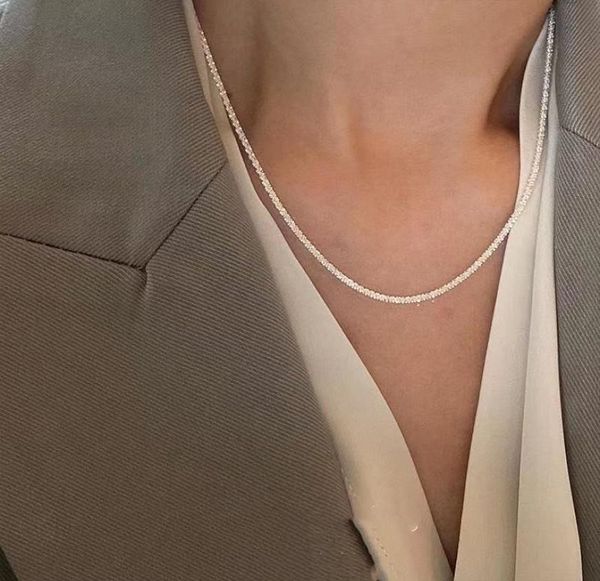 

designer necklaces chains italian niche design retro s925 silver glitter clavicle chain7898695