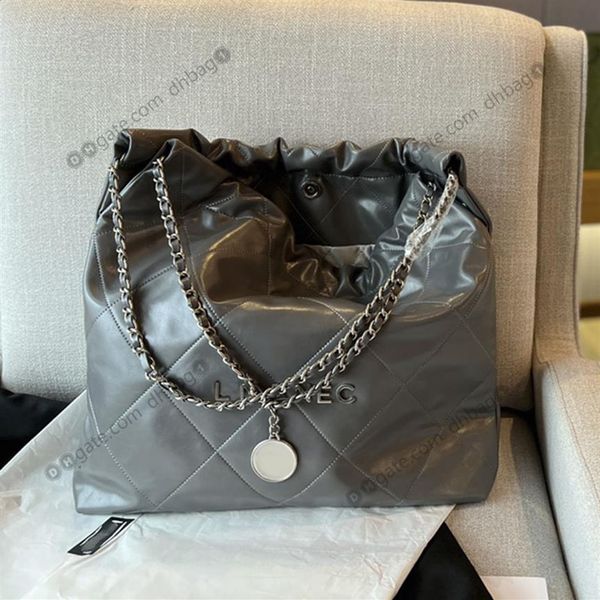 

classic 2022 luxury shopping bags handbags dark grey oil wax leather badge coin quilted tote bag high capacity silver metal hardwa173v