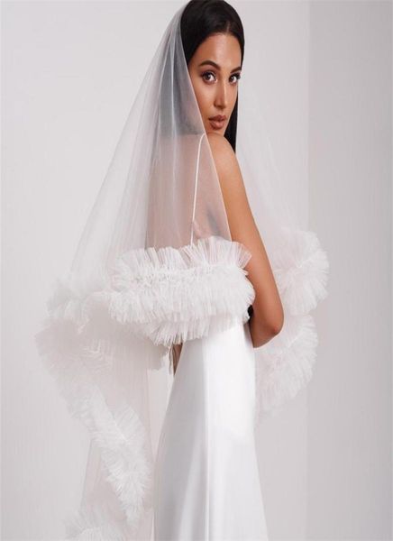 

fingertip length short wedding veil two layers tulle ruffles vestido de noiva longo custom made elegant bridal veil with comb6128437, Black