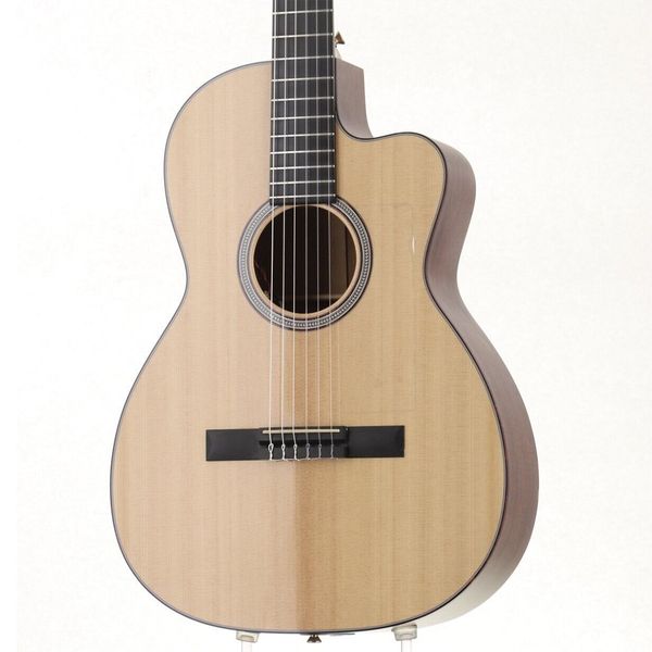 

000c nylon spruce acoustic electric guitar