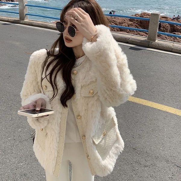 

women's jackets thickened little fragrant wind lamb wool coat female 2023 autumn and winter allinone wear plush loose shirt ins 230822, Black;brown