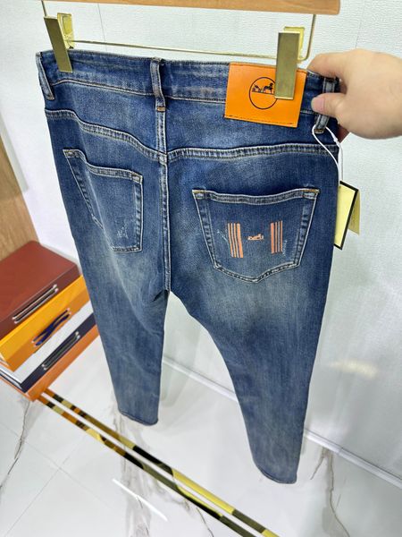 

autumn and winter new style mens jeans fashion embroidery design comfortable casual blue pants luxury designer jeans