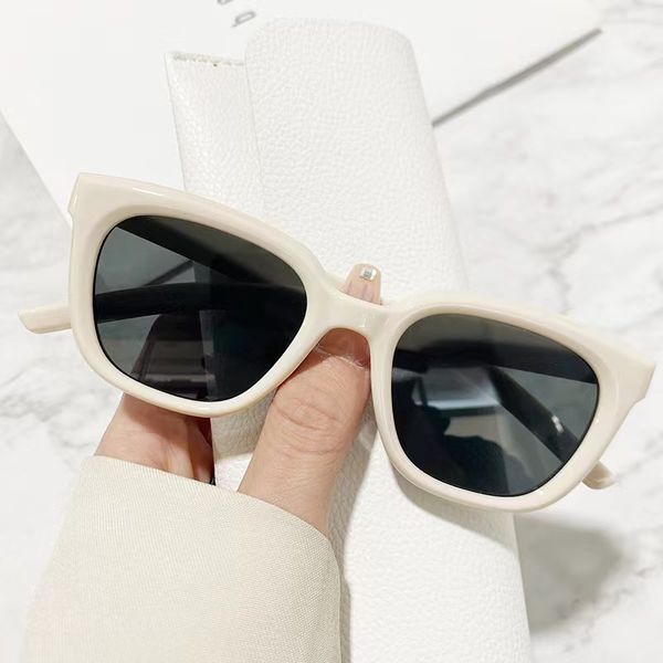 

3384new fashion sunglasses for women mens pc full frame lunette fashion 26526554875, White;black