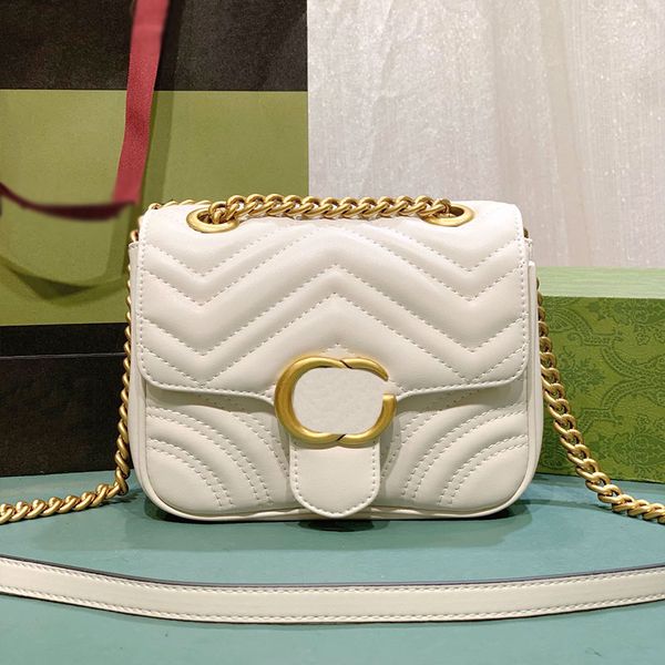 

2023 fashion explosive quilted fabric new profile leather craftily created with antique gold tone details 18x13.5x8