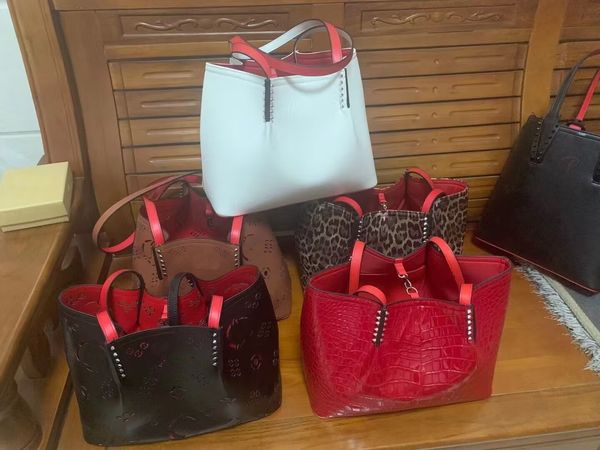 

luxury women bags designer totes rivet wallets genuine leather composite handbags purse shopping bags personalityhead embossed holding print