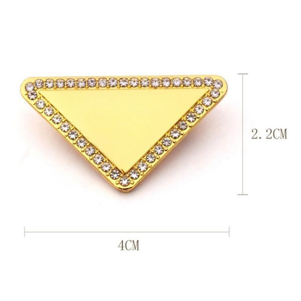 

2023 luxury designer letters inverted triangle brooches pins for women and mens fashion brooch pin jewelry accessories gift, Gray