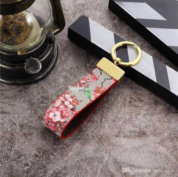 

keychain brand designer key chain mens luxury car keyring womens fashion bee buckle handmade leather bags pendant accessories multicolor, Silver