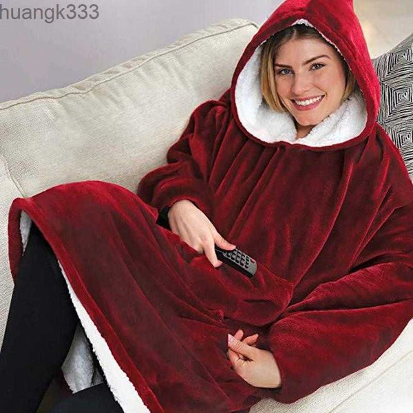 

lazy pajamas pullover tv blanket outdoor winter cold cloth hooded fleece warm comfortable clothing xg0011