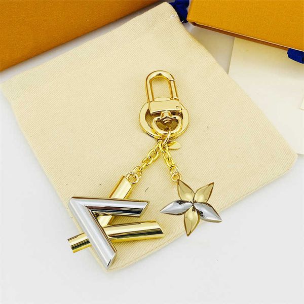

keychains & lanyards designer ins exquisite metal multi accessories flower keychain luggage chain pendant live broadcast 1yzo, Silver