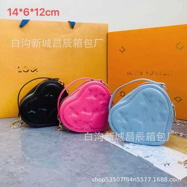 

designer suitcase and bag dinner 2023 new premium mini bag single shoulder crossbody handheld peach heart fashion portable women's mout