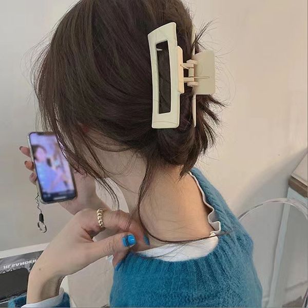 

headwear hair accessories korean plastic claw clip shark clips for women girls large claws crab barrettes fashion 230823