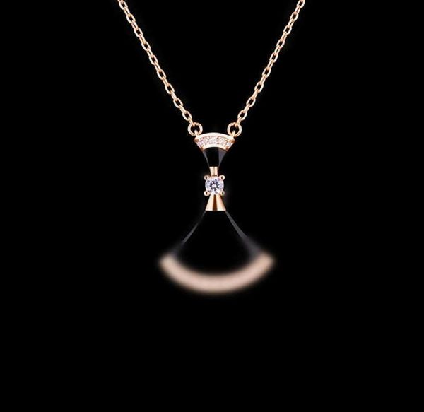 

jewelry custom 18k rose gold small skirt necklace needlework chalcedony white fritillaria inlaid diamond collarbone24706912990, Silver