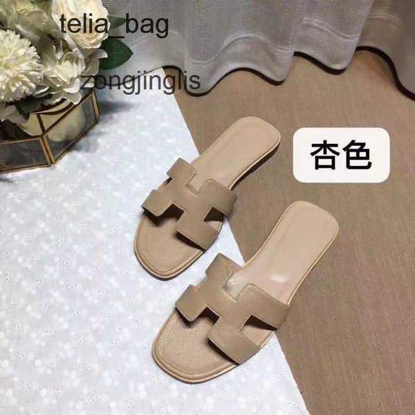 

designer herz 2023 shoes oran slipper sandal slippers summer baida women's bear color matching leatflat sandals for tourism litchi patt