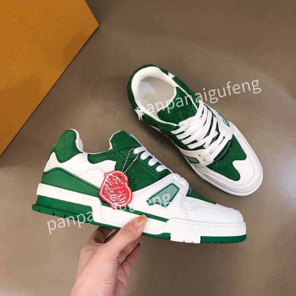 

2023 new luxury designer sneakers calfskin casual shoes men women vintage trainer reflective sneaker mens platform shoe white womens leather, Black