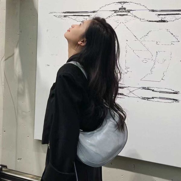 

- y080803 mini new appearance carrying bag with unique, fashionable and versatile western style one shoulder oblique cross crescent bag 2308