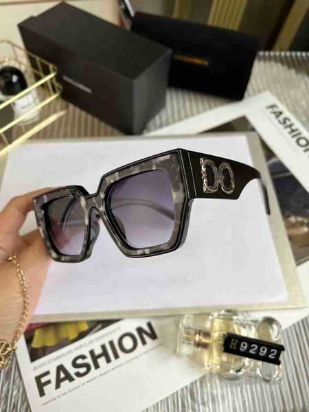 

2023 luxury sunglasses designer 9292 brand fashion sunglasses portable casual oversized frame sunglasses outdoor glasses for men and women, White;black