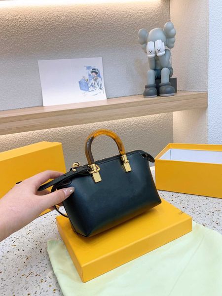 

2023 bags handbags women shoulder bag designer handbags purses chain fashion crossbody bag 104707